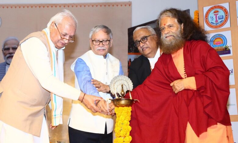 कुम्भ मेला भारतीय सभ्यता की अनंत यात्रा का एक महत्वपूर्ण अध्याय : स्वामी चिदानन्द सरस्वती कुम्भ मेला भारतीय सभ्यता की अनंत यात्रा का एक महत्वपूर्ण अध्याय : स्वामी चिदानन्द सरस्वती