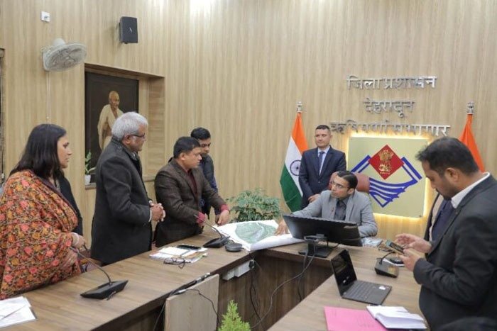 हनोल सिर्फ टूरिस्ट डेस्टिनेशन नहीं, आस्था संस्कृति का प्रतीक: जिलाधिकारी हनोल सिर्फ टूरिस्ट डेस्टिनेशन नहीं, आस्था संस्कृति का प्रतीक: जिलाधिकारी